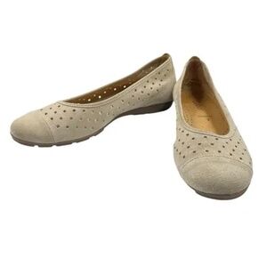 PREOWNED WOMENS GABOR HOVERCRAFT SUEDE FLATS BEIGE  WOMENS UK 7 (US Size 9.5/10)